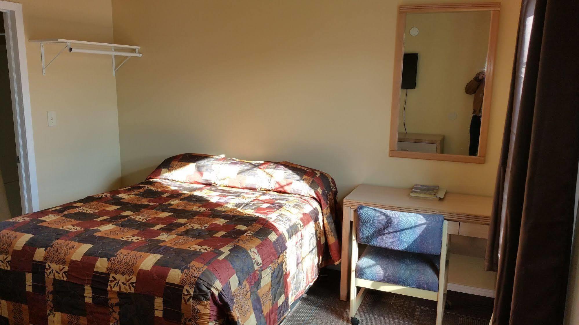 Bend Value Inn ภายนอก รูปภาพ